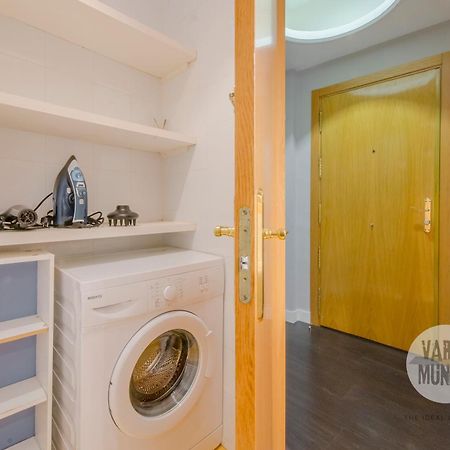 Sutil Elegancia Para 3, En Plaza De Chueca Madrid Eksteriør bilde